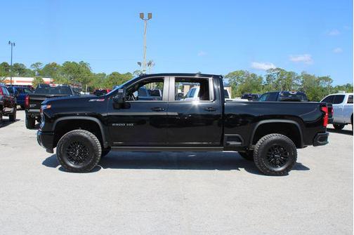 2024 Chevrolet Silverado 2500 4WD Crew Cab Standard Bed ZR2