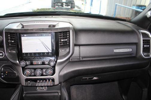 2024 RAM 3500 Big Horn Crew Cab 4x4 8' Box