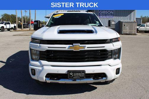 2025 Chevrolet Silverado 3500 LT