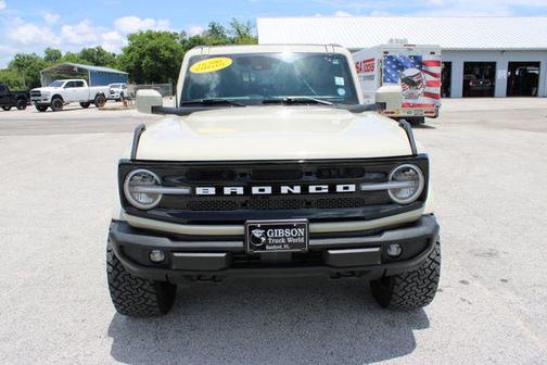 Desert Sand 2025 Ford Bronco Outer Banks