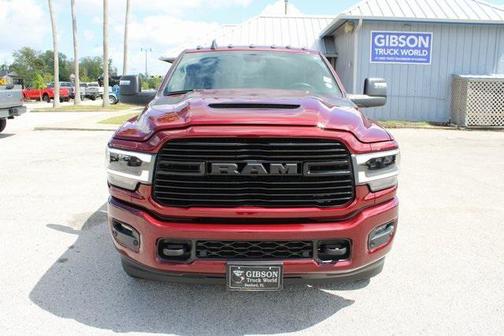 2024 RAM 3500 Laramie Crew Cab 4x4 8' Box
