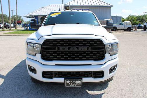 Bright White Clearcoat 2024 RAM 3500 Big Horn Crew Cab 4x4 8' Box