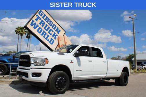 Bright White Clearcoat 2024 RAM 3500 Big Horn Crew Cab 4x4 8' Box