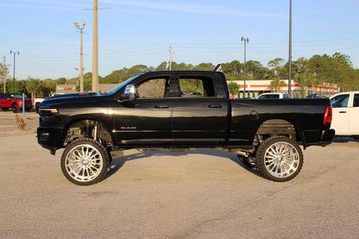 2025 RAM 2500 Laramie Crew Cab 4x4 6'4' Box