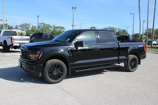 Agate Black Metallic 2025 Ford F-150 XLT