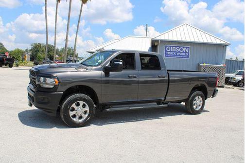 2024 RAM 2500 Tradesman Crew Cab 4x4 8' Box