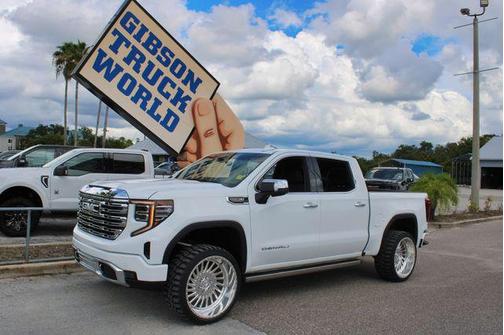 2023 GMC Sierra 1500 Denali