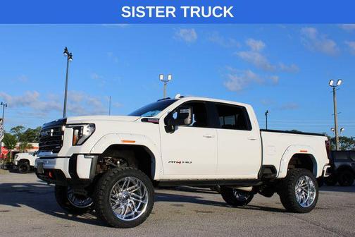Summit White 2025 GMC Sierra 2500 AT4
