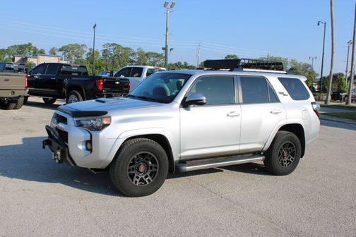 Classic Silver Metallic 2018 Toyota 4Runner TRD Off Road Premium