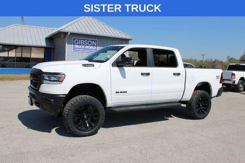 Bright White Clearcoat 2023 RAM 1500 Big Horn/Lone Star