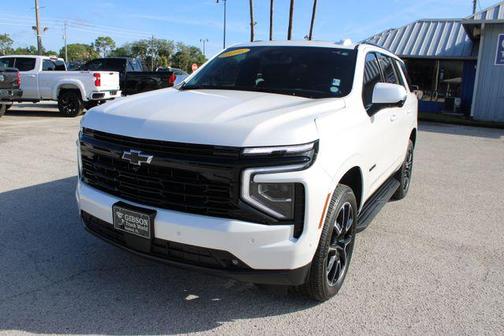 Iridescent Pearl Tricoat 2025 Chevrolet Tahoe 2WD RST