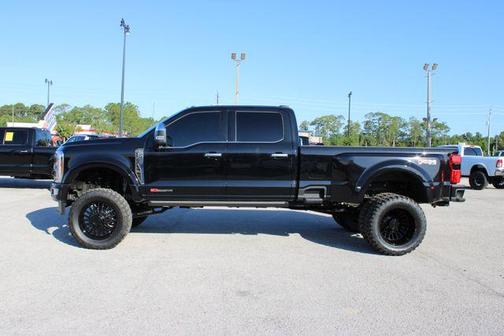 Agate Black Metallic 2025 Ford F-450 Platinum
