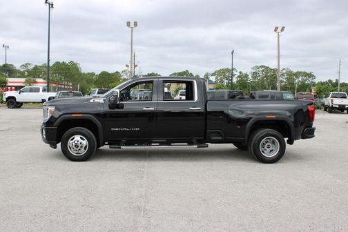 Onyx Black 2022 GMC Sierra 3500 Denali