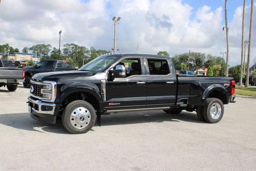 Agate Black Metallic 2026 Ford F-450 King Ranch