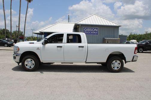 2023 RAM 2500 Tradesman Crew Cab 4x4 8' Box