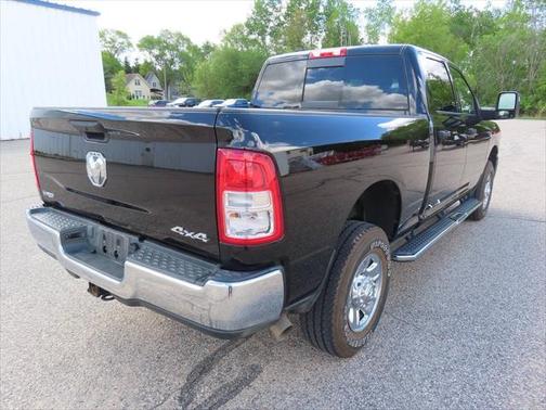 2023 RAM 2500 Tradesman Crew Cab 4x4 6'4' Box