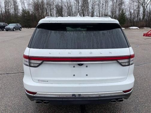 Pristine White Metallic Tri-Coat 2024 Lincoln Aviator Premiere