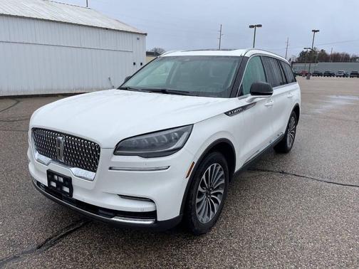 Pristine White Metallic Tri-Coat 2024 Lincoln Aviator Premiere