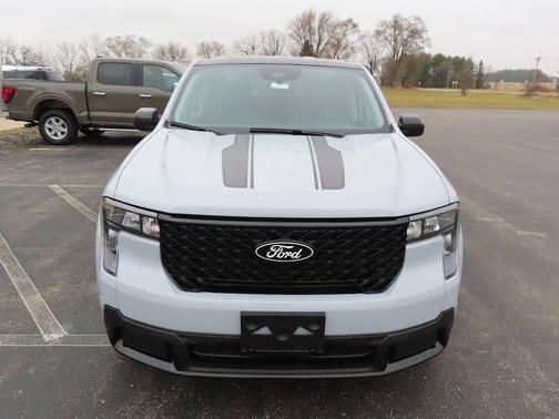 2025 Ford Maverick XLT AWD 4dr SuperCrew 4.5 ft. SB