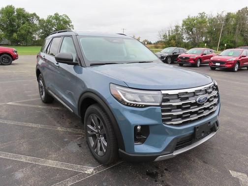 2025 Ford Explorer Active