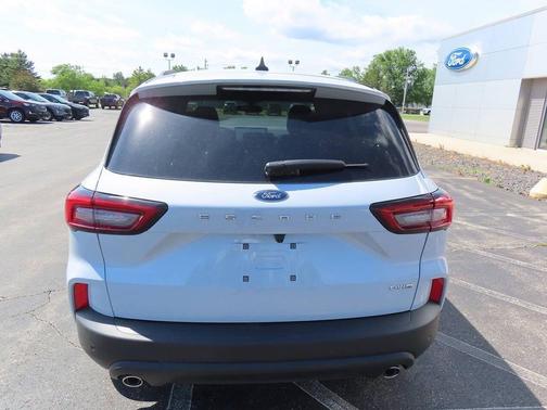 Space Silver Metallic 2026 Ford Escape ST-Line