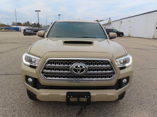 2017 Toyota Tacoma TRD Sport
