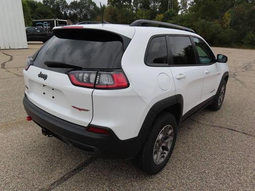 2022 Jeep Cherokee Trailhawk