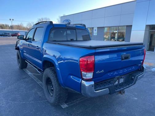2016 Toyota Tacoma SR5