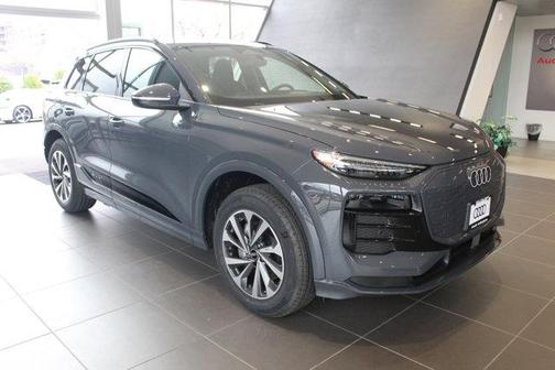 2025 Audi Q6 e-tron Premium Plus quattro