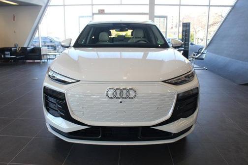 2025 Audi Q6 e-tron Premium quattro