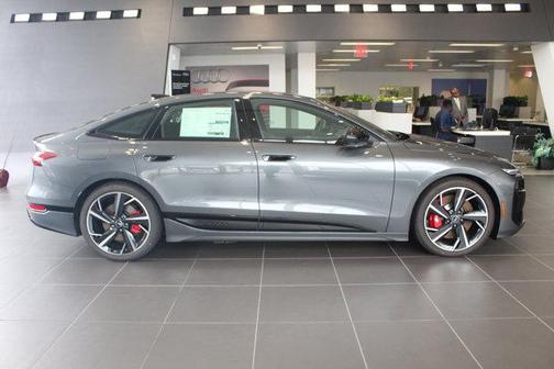 2025 Audi S6 e-tron Premium Plus