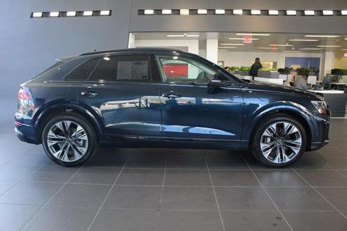 2025 Audi Q8 55 Prestige