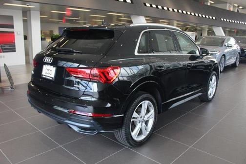 2019 Audi Q3 2.0T S line Premium Plus