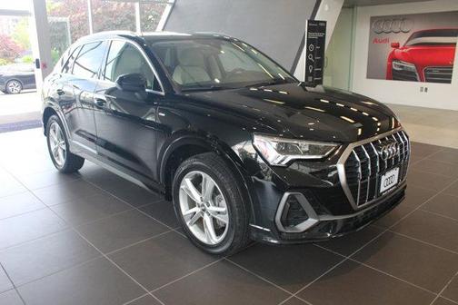 2019 Audi Q3 2.0T S line Premium Plus