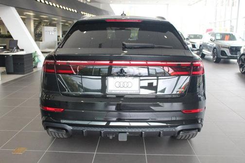 2025 Audi Q8 55 Premium Plus