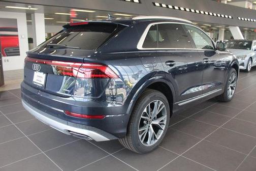 2025 Audi Q8 55 Premium