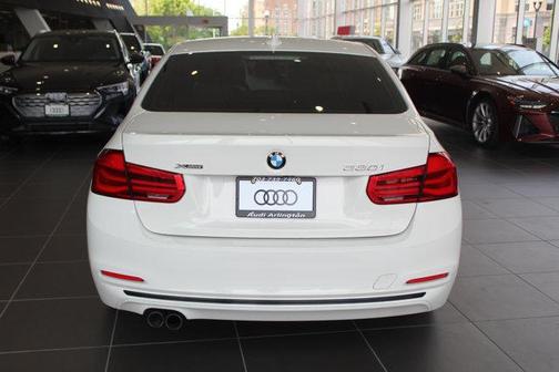 2018 BMW 330 xDrive