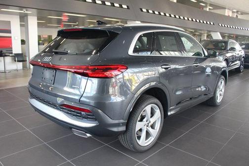 2025 Audi Q5 Premium Plus