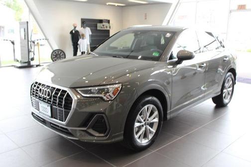 2024 Audi Q3 45 S line Premium Plus