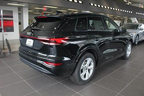 2025 Audi Q6 e-tron Premium