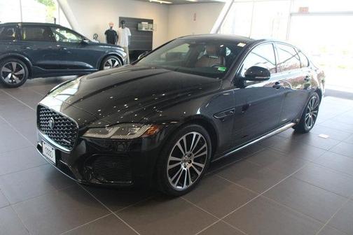 2024 Jaguar XF R-Dynamic SE P250 AWD Automatic