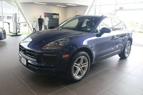 2024 Porsche Macan Base