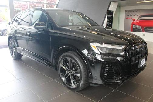 2025 Audi Q7 55 Premium Plus