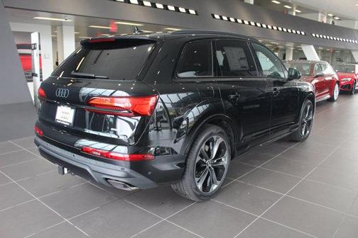 2025 Audi Q7 55 Premium Plus