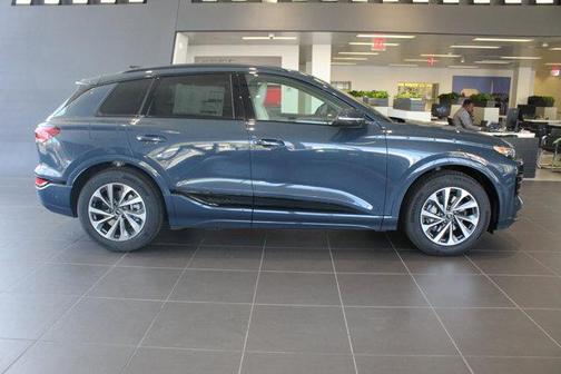 2025 Audi Q6 e-tron Prestige quattro