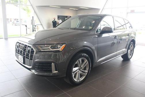 2022 Audi Q7 55 Premium Plus