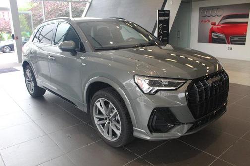 2025 Audi Q3 Premium 45 TFSI S line quattro Tiptronic