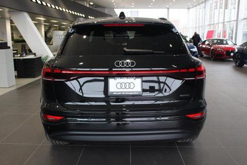2025 Audi Q6 e-tron Premium Plus quattro