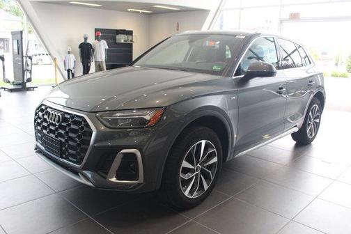 2025 Audi Q5 45 S line Premium