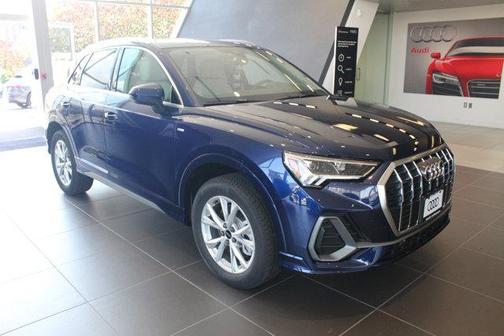 2025 Audi Q3 Premium 45 TFSI S line quattro Tiptronic